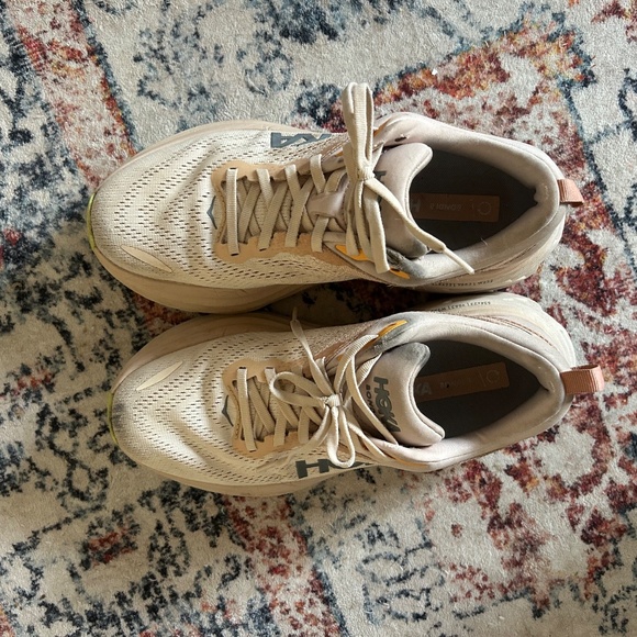 Hoka - Picture 3 of 7